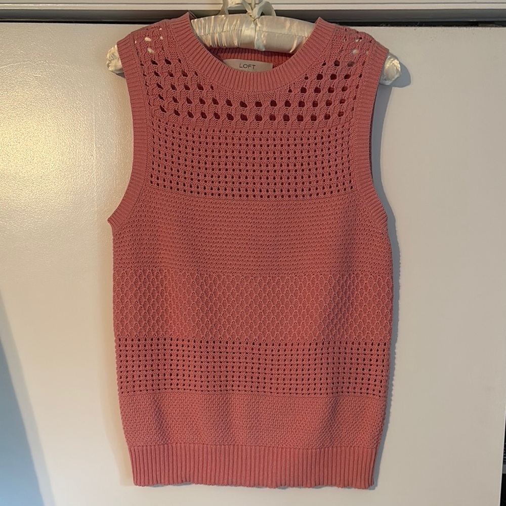 LOFT Coral Sleeveless Knit Top